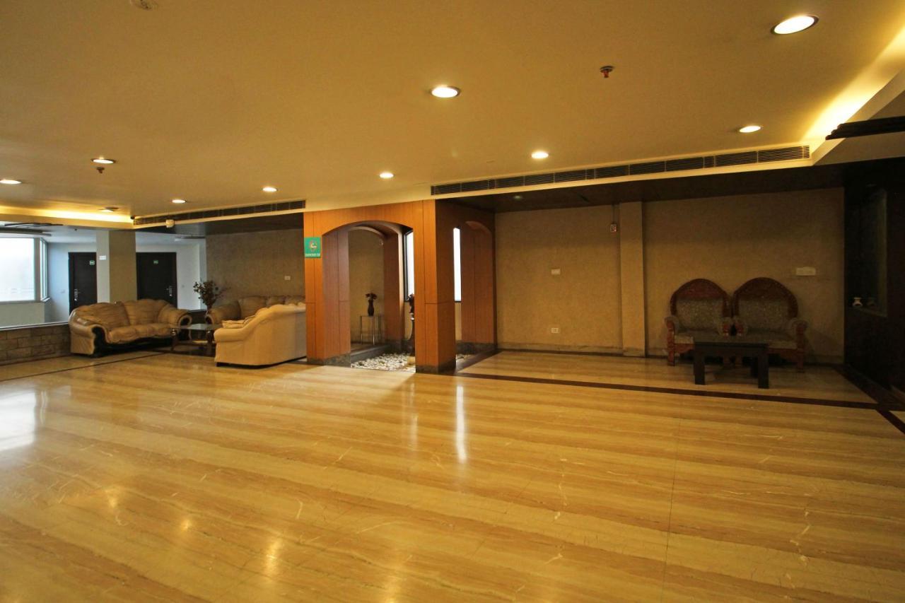 Capital O 7331 Hotel Downtown New Delhi Exterior photo