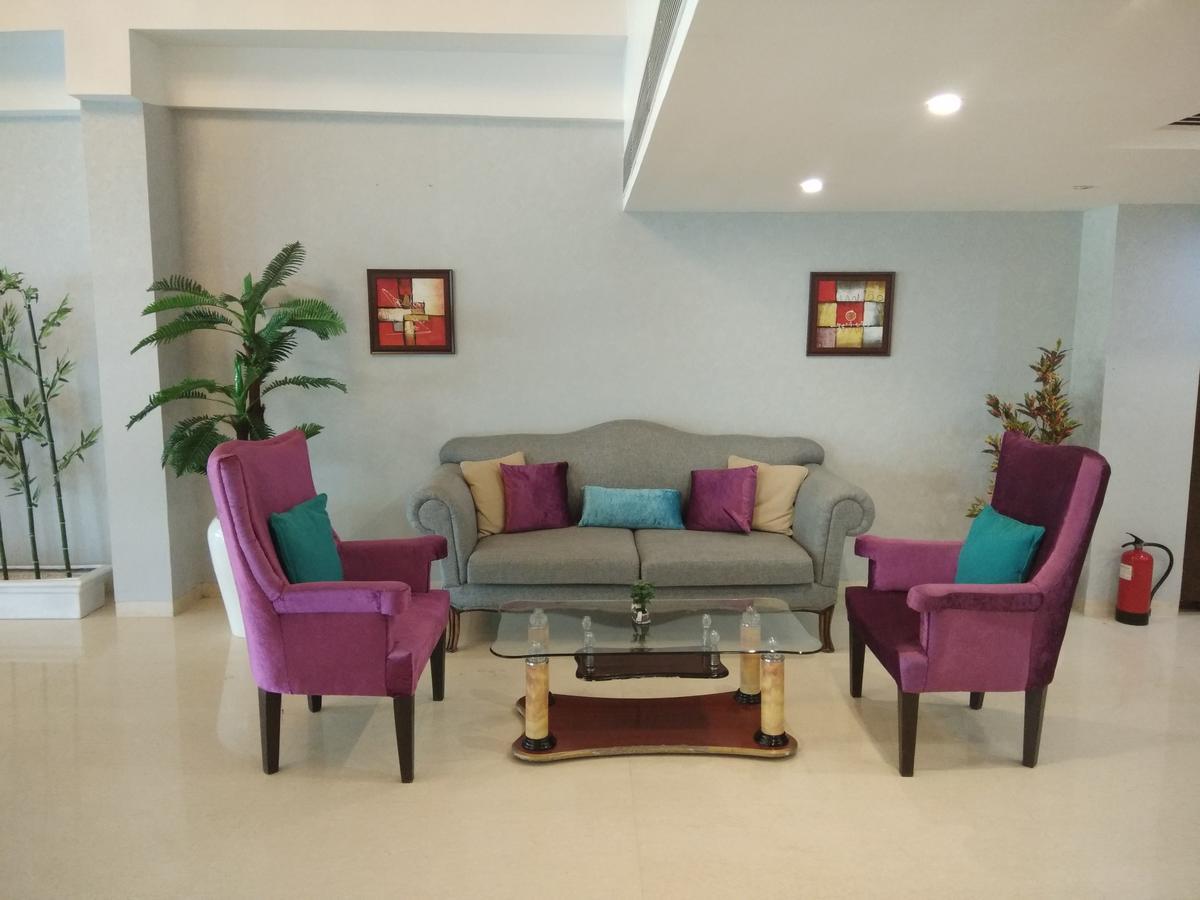 Capital O 7331 Hotel Downtown New Delhi Exterior photo