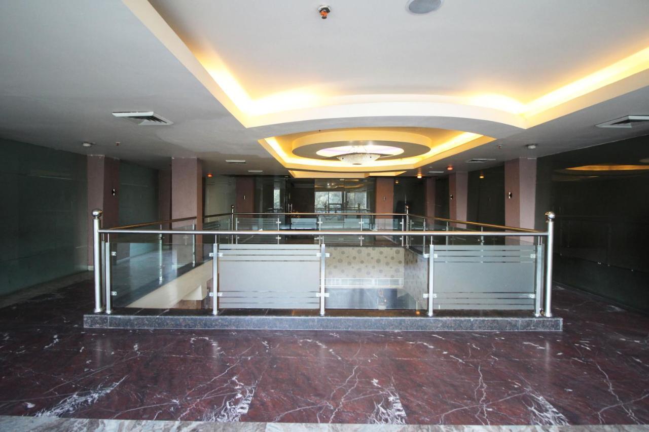 Capital O 7331 Hotel Downtown New Delhi Exterior photo